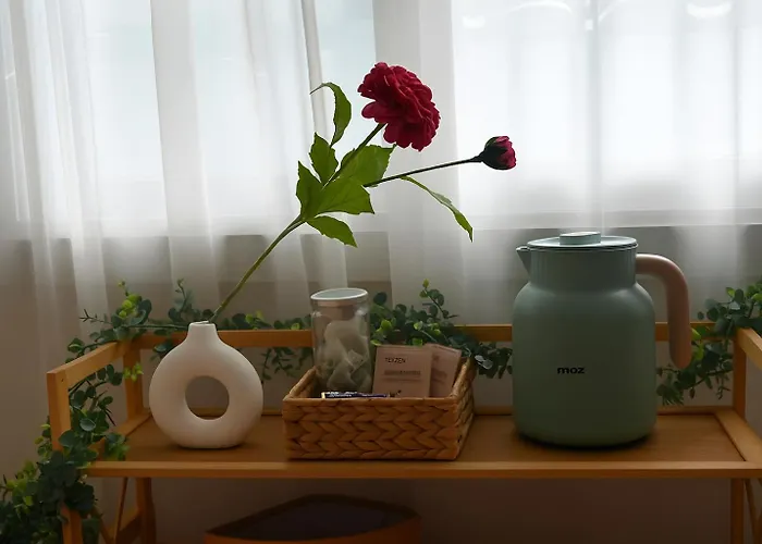 Guest house Airport Bus Direct, 5min To Hongdae,hapjeong,k-pop,gangnam,entire 4*